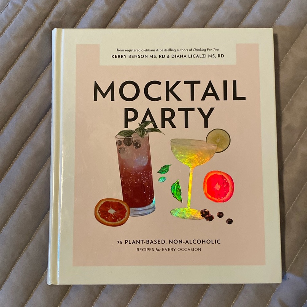 Mocktail party book, plant based - BRAND NEW